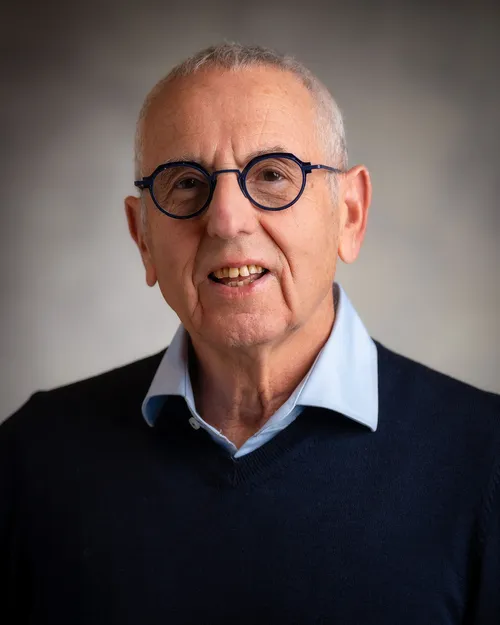 Zvi Schechter